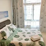 Botanic Golden Sands