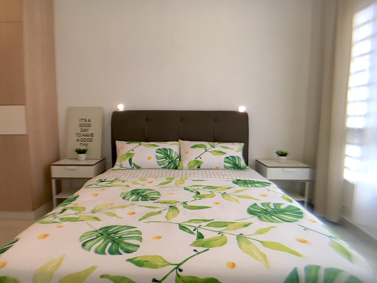 Botanic Golden Sands Apartment *